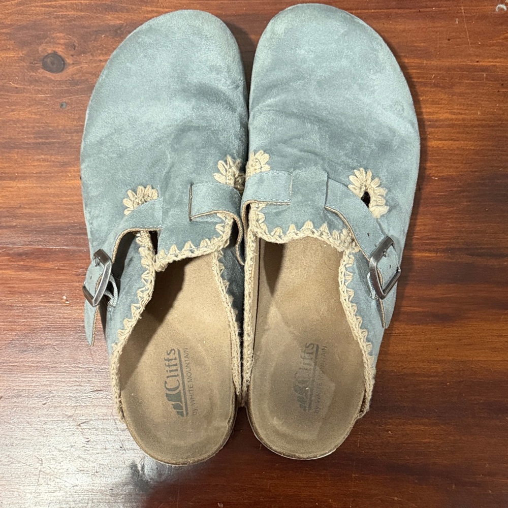 Women's Gray Suede Slip-On Shoes